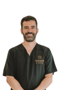 Dr. Juan Francisco Agudo Velasco, cirugía oral e implantología